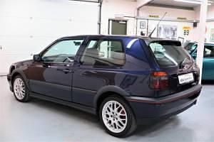 Image 2/4