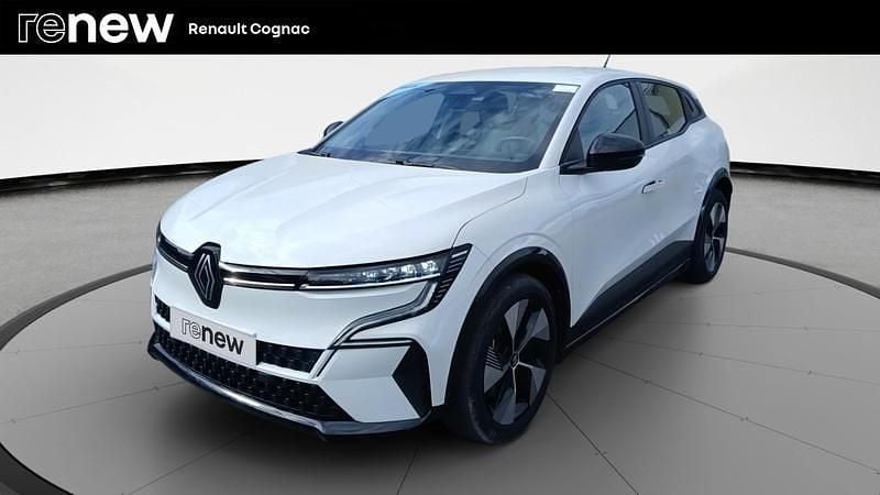 Blanc Occasion 2023 Renault Mégane Equilibre Berline | 20 990 € (Prix assez cher) - Image 1/4