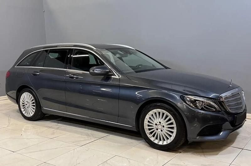 Utilisé 2015 Mercedes C350 Break | 10 950 € - Image 1/4