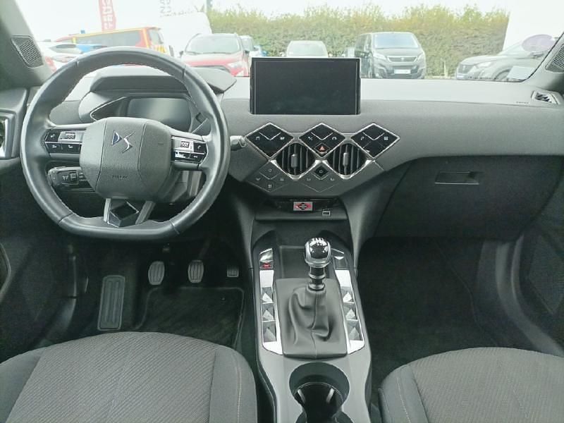 Image 3/4