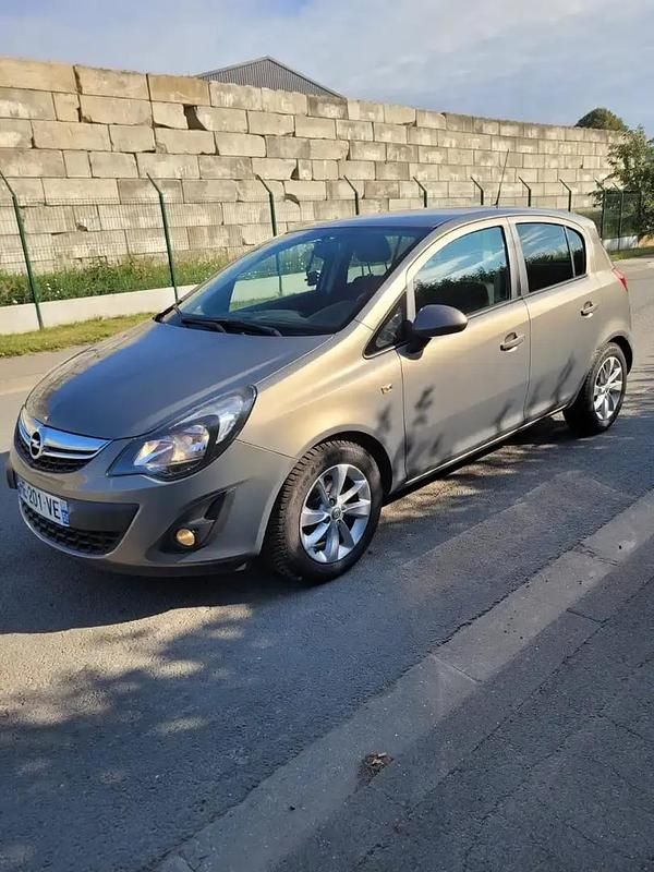 Argent Utilisé 2014 Opel Corsa Berline | 4 500 € (Prix assez cher) - Image 1/4