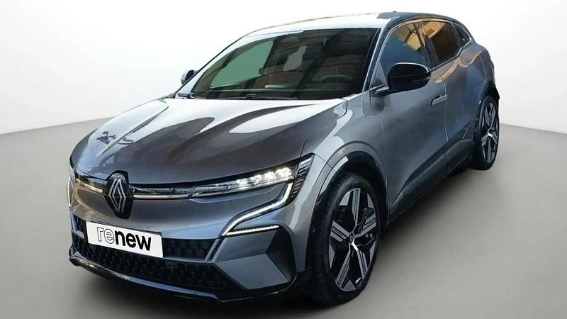 Gris Occasion 2025 Renault Megane E-Tech Iconic Berline | 33 799 € (Prix cher) - Image 1/4