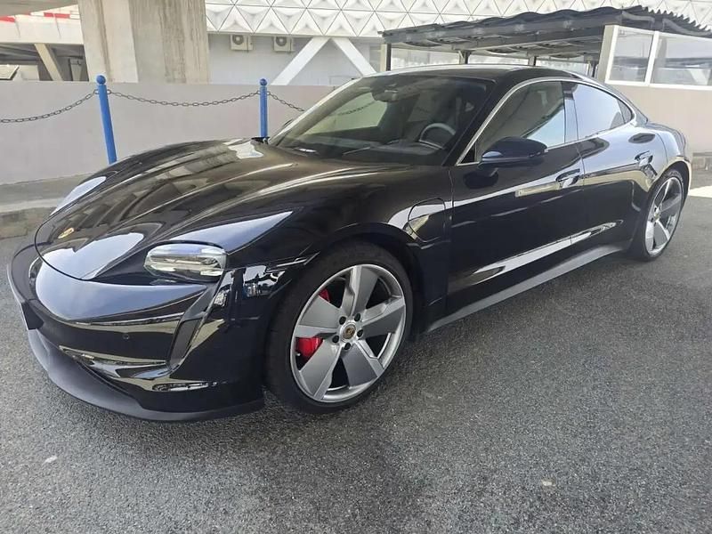 Noir Utilisé 2020 Porsche Taycan 4S Performance Package Berline | 64 990 € - Image 1/4