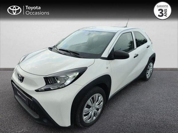 Blanc Utilisé 2023 Toyota Aygo Business Edition Citadine | 13 990 € (Prix juste) - Image 1/4