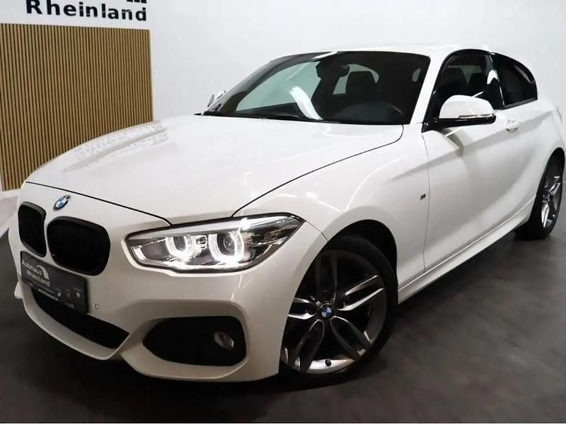 Blanc Utilisé 2015 BMW 120 M Sport Citadine | 19 990 € (Prix cher) - Image 1/4