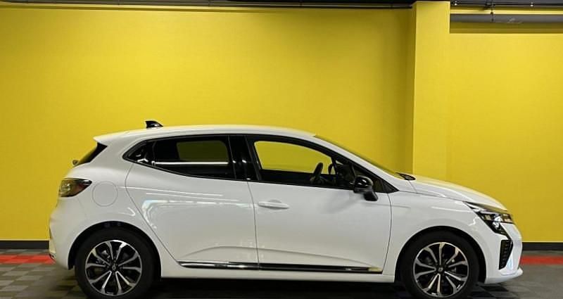 Occasion Renault Clio V Techno 90 ch (66 kW) 2025 Berline