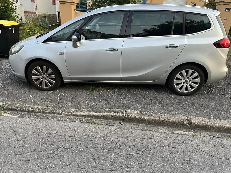 Utilisé 2013 Opel Zafira Tourer Cosmo Monospace | 5 500 € (Prix juste) - Image 1/4