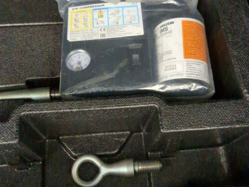 Image 4/4