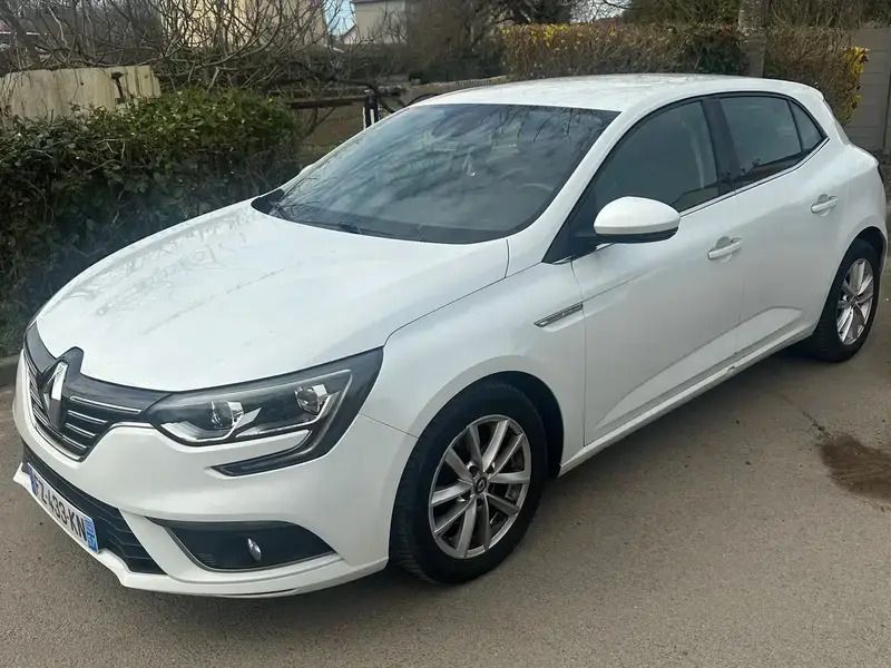 Blanc Utilisé 2016 Renault Mégane IV Zen Berline | 7 600 € (Prix juste) - Image 1/4
