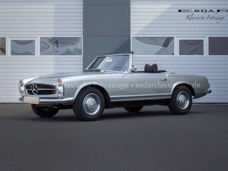 Gris Utilisé 1966 Mercedes 230 Cabriolet | 134 000 € - Image 1/4