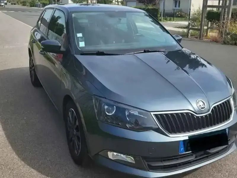 Gris Utilisé 2016 Skoda Fabia Style Berline | 7 000 € - Image 1/4