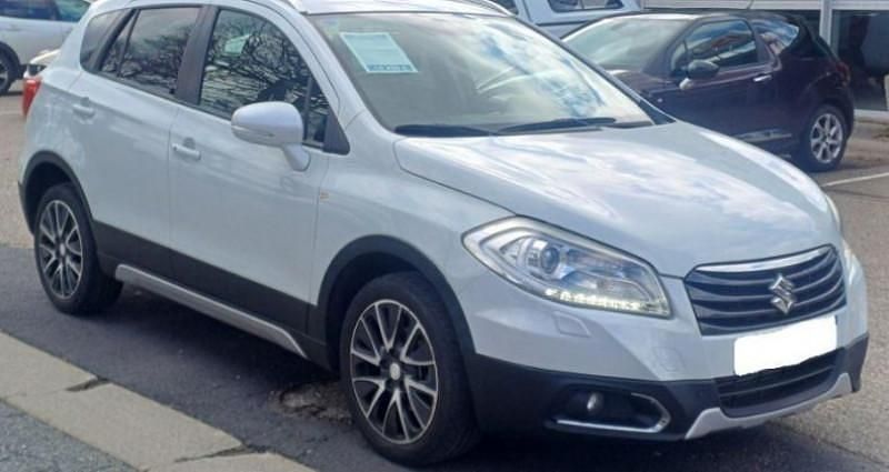Utilisé 2014 Suzuki SX4 S-Cross Style SUV | 14 490 € - Image 1/4
