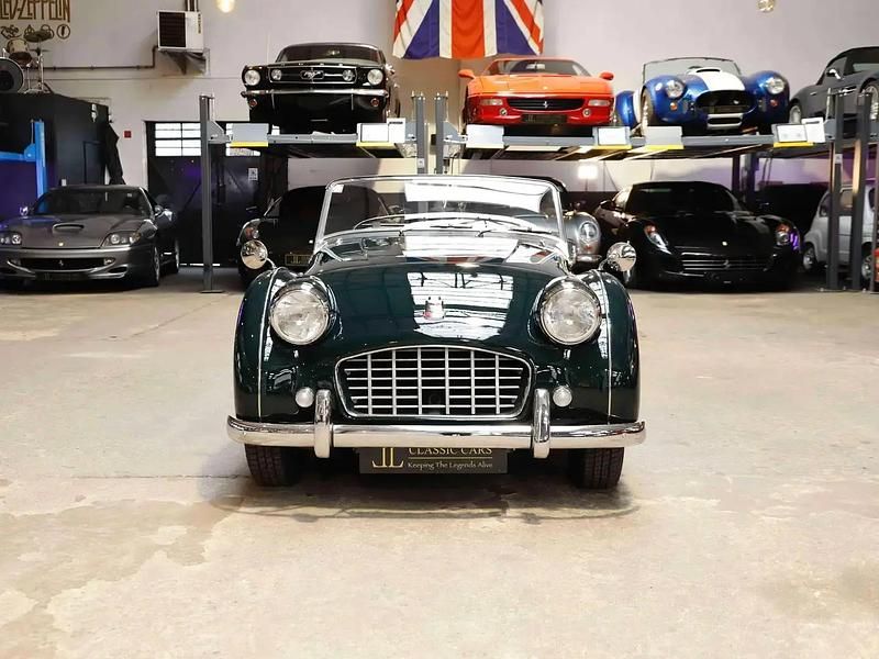 Occasion Triumph TR3 101 ch (74 kW) 1958 Vert Cabriolet