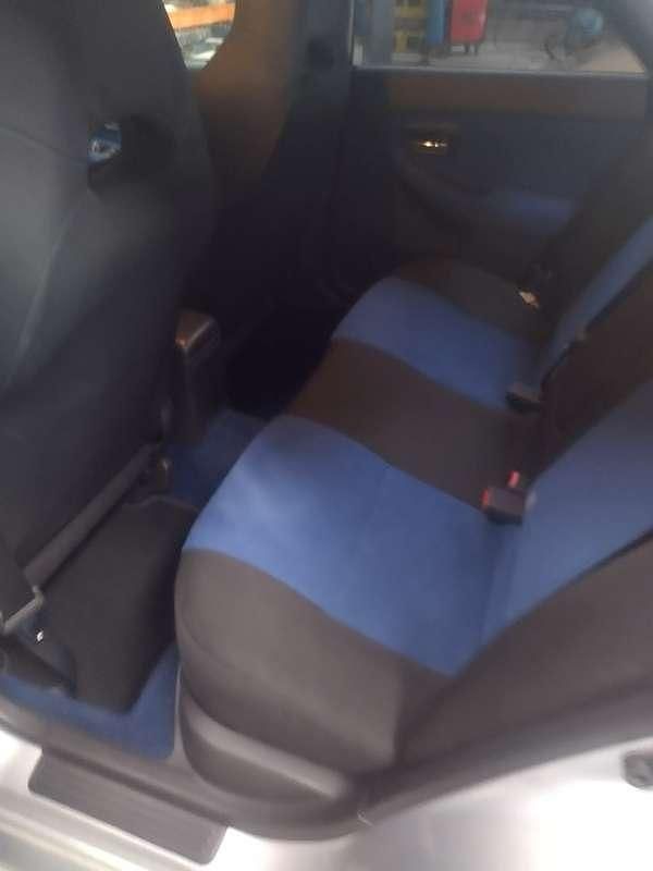 Image 3/4