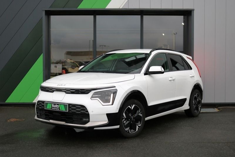 Blanc Utilisé 2023 Kia e-Niro 2 SUV | 19 800 € - Image 1/4