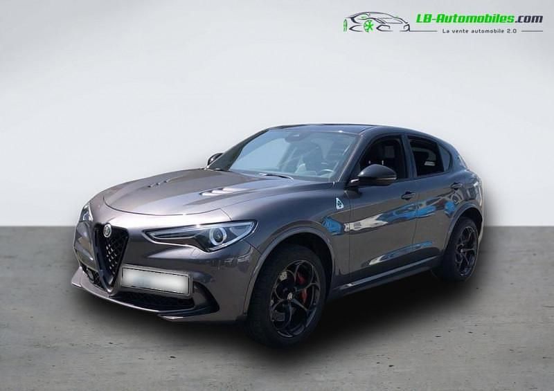 Utilisé 2022 Alfa Romeo Stelvio SUV | 68 300 € (Prix assez cher) - Image 1/4