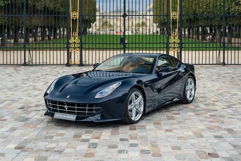 Bleu Occasion 2014 Ferrari F12 Coupé | 299 000 € - Image 1/4
