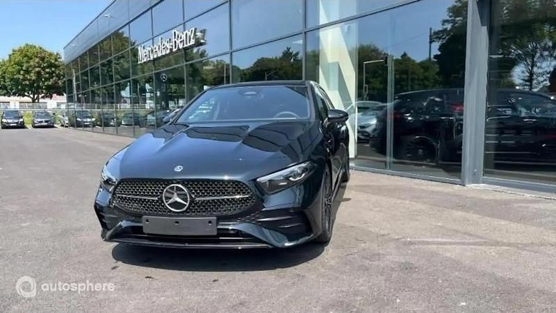 Utilisé 2025 Mercedes 200 AMG line Berline | 45 490 € (Prix assez cher) - Image 1/4