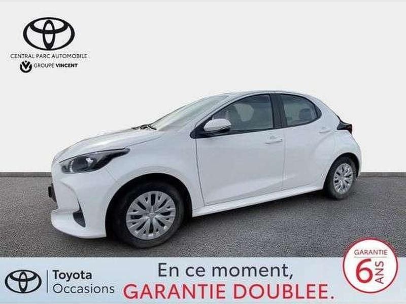 Utilisé 2023 Toyota Yaris Hybrid Berline | 17 990 € (Prix juste) - Image 1/1
