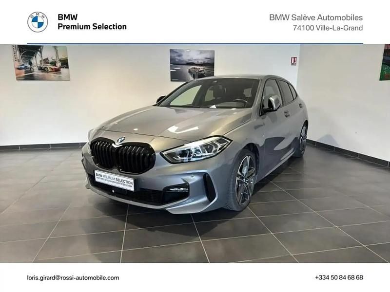 Gris Utilisé 2023 BMW 118 M Sport Citadine | 31 380 € (Prix juste) - Image 1/4