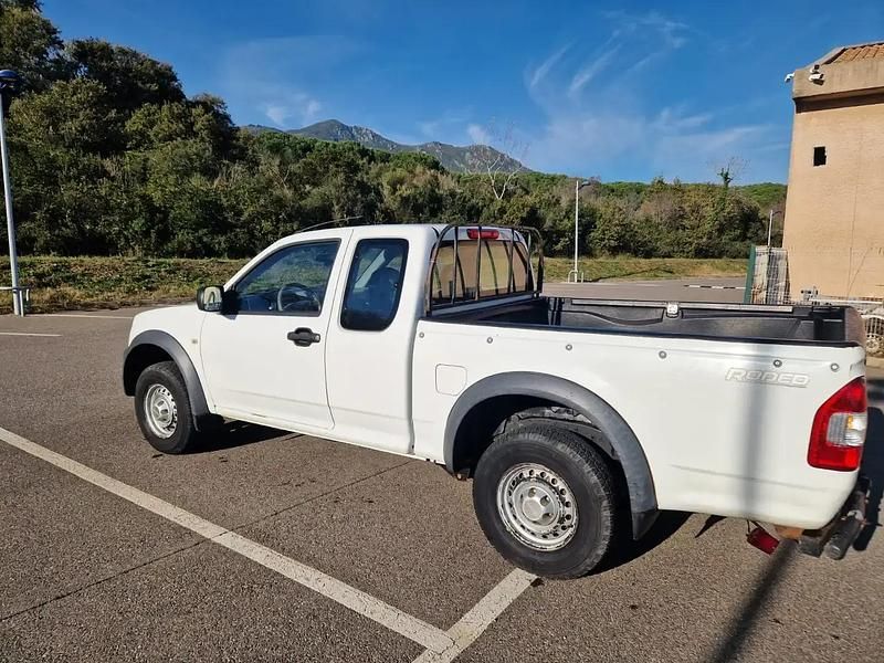 Blanc Occasion 2005 Isuzu Rodeo SUV | 6 000 € - Image 1/4