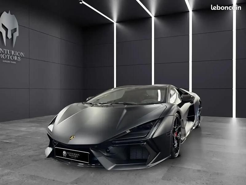Noir Utilisé 2024 Lamborghini Revuelto Coupé | 649 900 € - Image 1/4