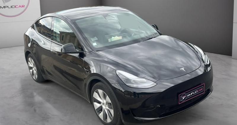 Utilisé 2023 Tesla Model Y Standard Range SUV | 30 490 € (Prix juste) - Image 1/4