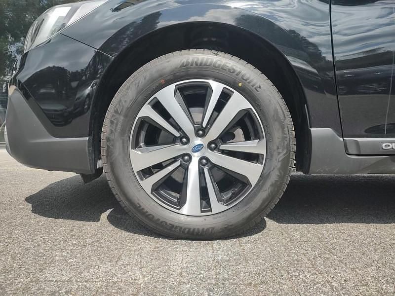 Utilisé 2019 Subaru Outback SUV | 30 000 € - Image 1/4