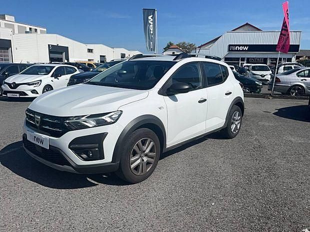 Blanc Utilisé 2022 Dacia Sandero Essentiel Citadine | 13 780 € (Prix juste) - Image 1/4