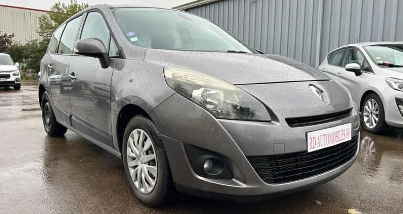 Occasion Renault Grand Scénic III Dynamique 131 ch (96 kW) 2009 Monospace