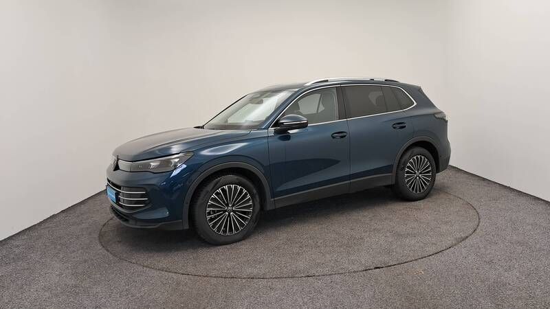 Bleu Utilisé 2024 VW Tiguan SUV | 44 990 € (Prix cher) - Image 1/3
