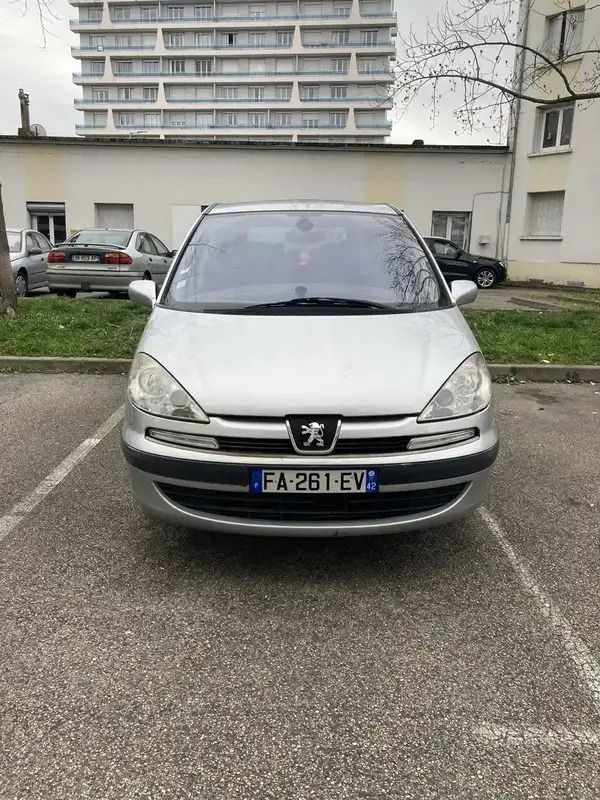 Utilisé 2006 Peugeot 807 Monospace | 1 400 € - Image 1/4