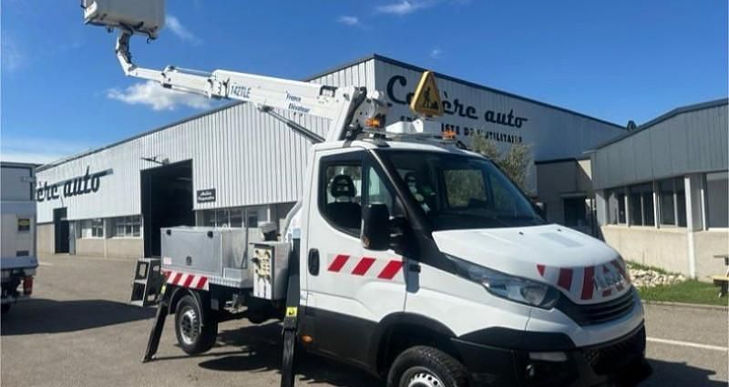 Utilisé 2018 Iveco Daily | 29 988 € - Image 1/4