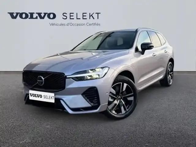 Argent Nouvelle 2025 Volvo XC60 Plus SUV | 65 499 € (Prix juste) - Image 1/4