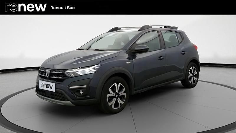 Gris Utilisé 2022 Dacia Sandero Comfort Citadine | 14 290 € (Prix juste) - Image 1/4