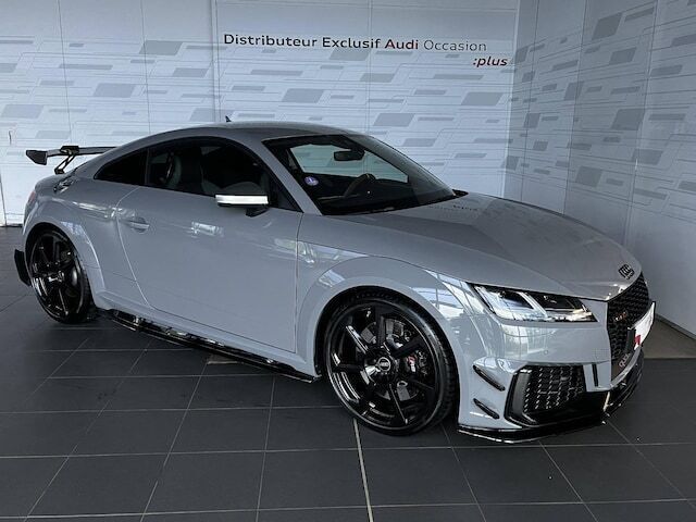 Gris nardo Utilisé 2023 Audi TT RS Sport Coupé | 119 990 € - Image 1/4