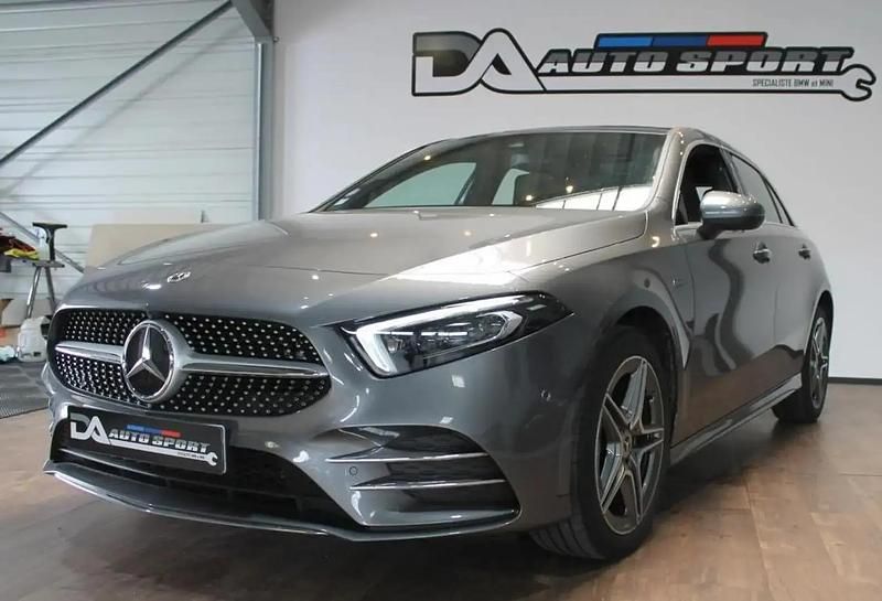 Gris Occasion 2020 Mercedes A250 AMG line Berline | 29 990 € (Prix cher) - Image 1/4