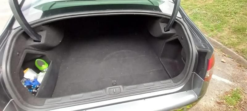 Image 2/4