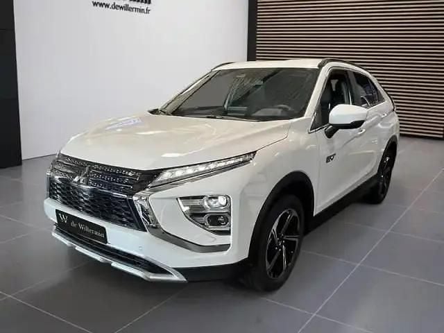Blanc Nouvelle 2025 Mitsubishi Eclipse Cross SUV | 37 400 € - Image 1/4