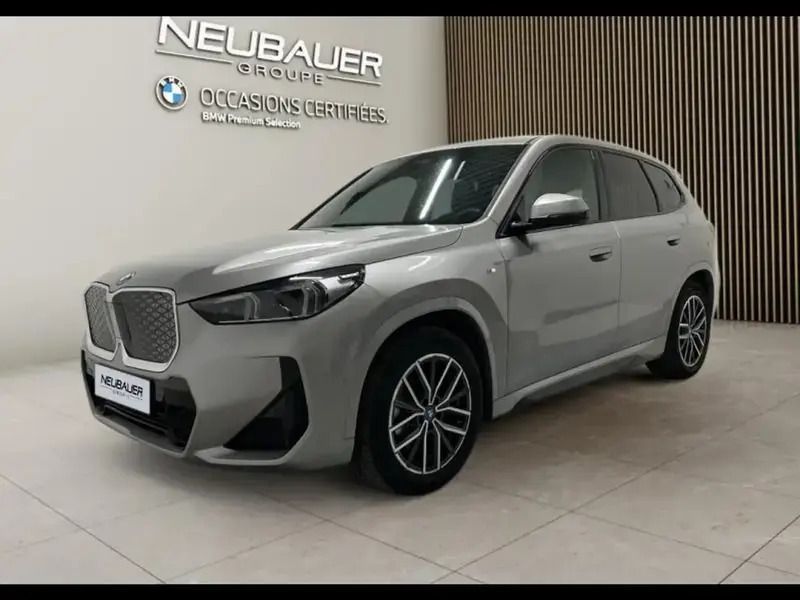 Utilisé 2024 BMW iX1 M Sport SUV | 42 650 € (Bon prix) - Image 1/4