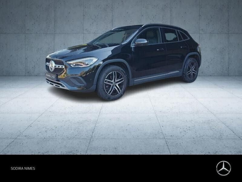 Noir Utilisé 2023 Mercedes GLA200 Business SUV | 37 900 € (Bon prix) - Image 1/4