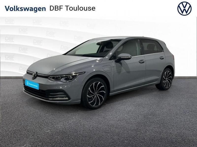 Gris Utilisé 2020 VW Golf VIII Style Berline | 22 989 € (Prix juste) - Image 1/1
