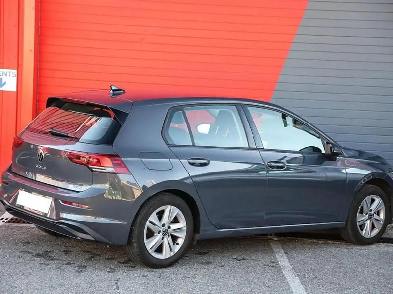 Occasion VW Golf VIII Life 110 ch (80 kW) 2023 Gris Berline