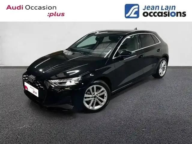 Noir mythic metallise Utilisé 2025 Audi A3 Sportback e-tron Citadine | 28 990 € - Image 1/4