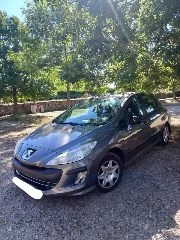 Gris Utilisé 2010 Peugeot 308 Berline | 3 300 € (Bon prix) - Image 1/4