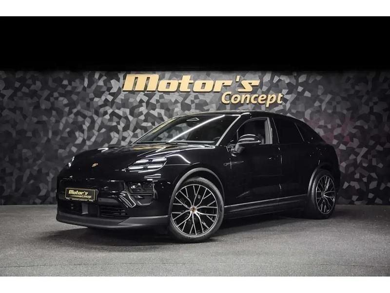 Noir Nouvelle 2024 Porsche Macan SUV | 102 553 € (Prix cher) - Image 1/4