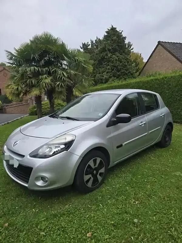 Occasion Renault Clio II 75 ch (55 kW) 2007 Berline