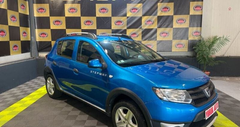 Bleu Utilisé 2014 Dacia Sandero Ambiance Citadine | 4 250 € (Bon prix) - Image 1/4