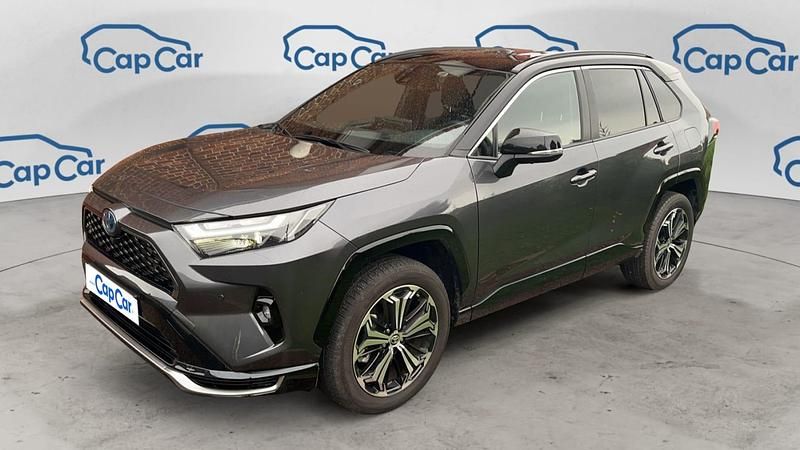 Utilisé 2025 Toyota RAV4 Hybrid SUV | 50 990 € - Image 1/3