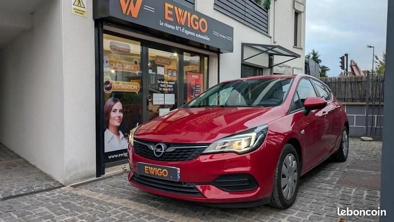 Rouge Utilisé 2020 Opel Astra Business Citadine | 13 490 € (Bon prix) - Image 1/4